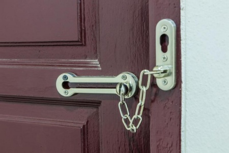 Installation de portes s&eacute;curis&eacute;es : comment garantir durabilit&eacute; et fiabilit&eacute;